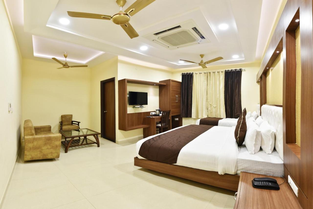 Hotel Amritsar International Экстерьер фото