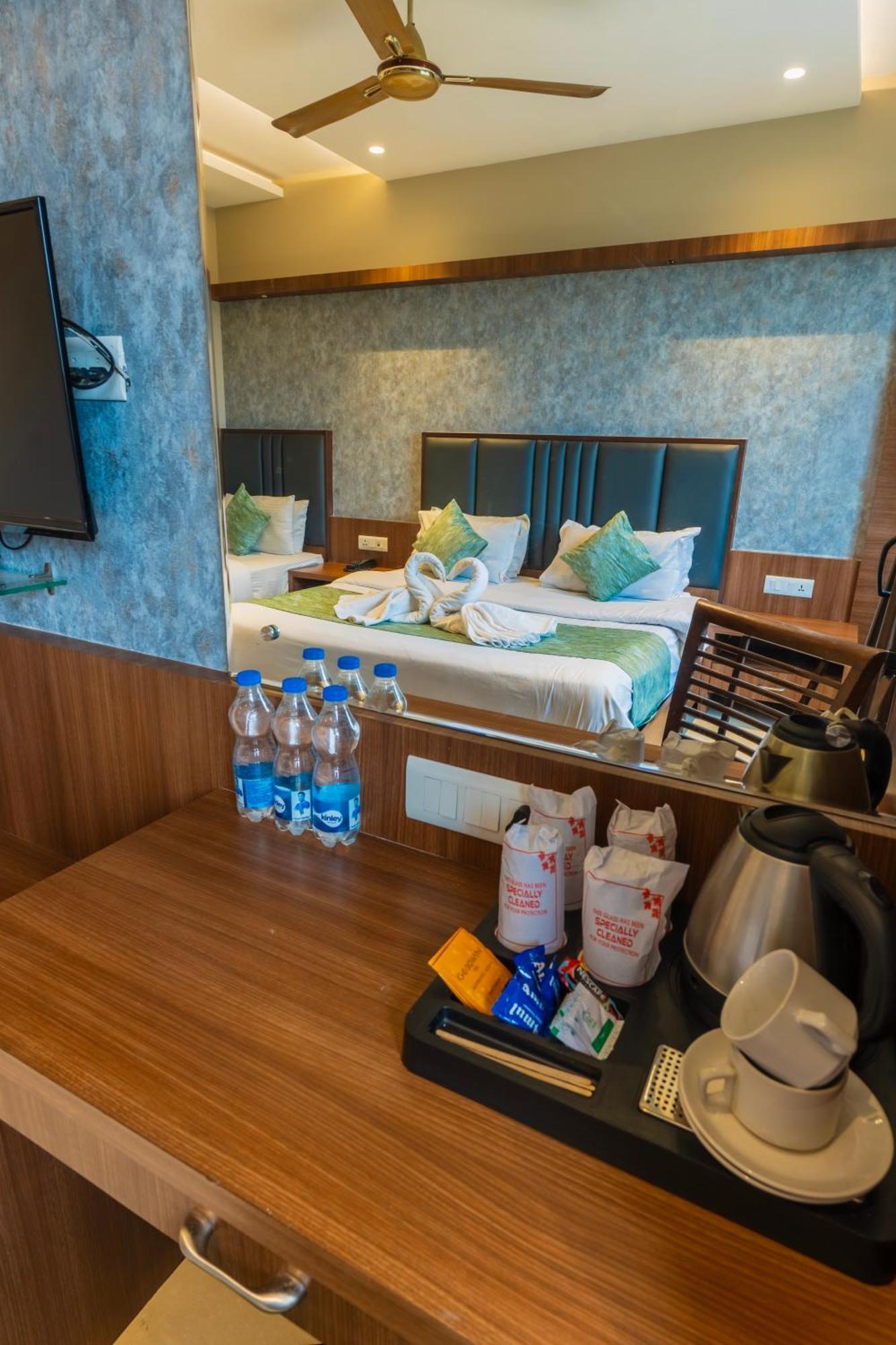 Hotel Amritsar International 2 Min Walk From Amritsar Bus Stand Экстерьер фото